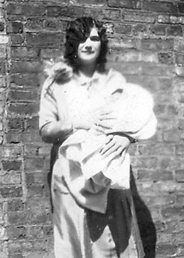 Dot's aunt Ann (1928)